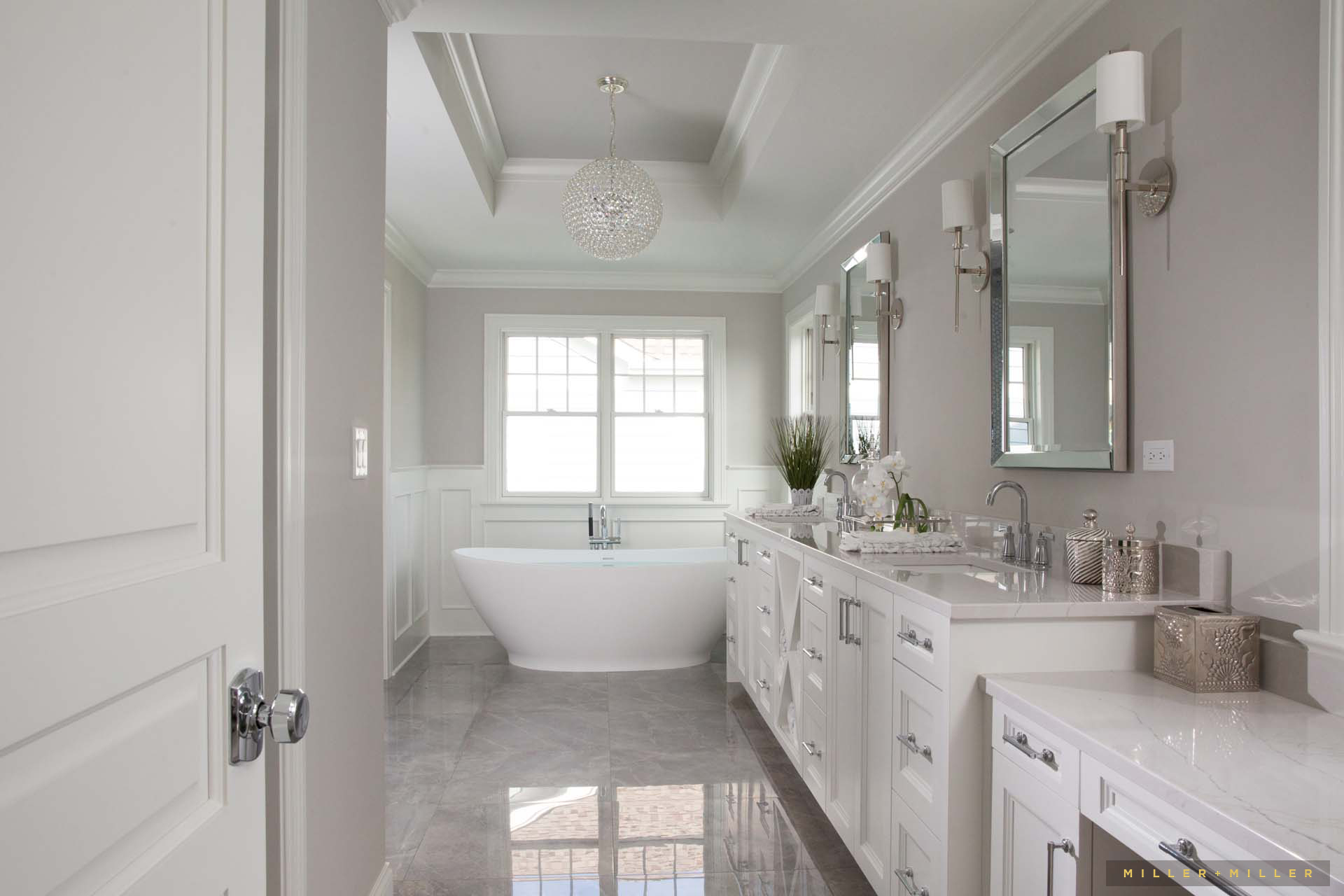 white-gray-luxury-bath