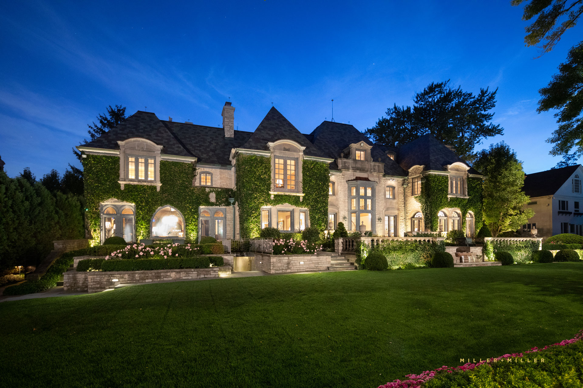 419 Sheridan Winnetka Chicago Lakefront Estate highest price house sold history photographer MILLER+MILLER Architectural Photography Sells $31.25 Million photos